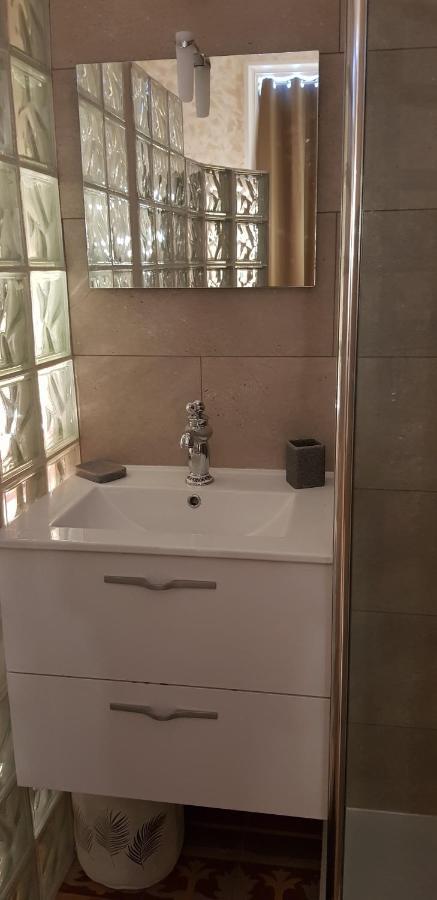 Florensac Chez Dedou Et Madou Bed & Breakfast エクステリア 写真